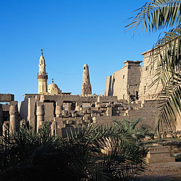  p>卢克索为埃及古城,位于南部 a target="_blank" href="/item