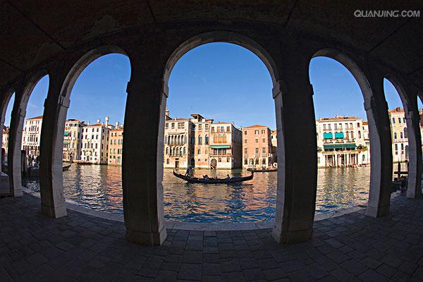  p>大运河(grand canal),是中国东部平原上的伟大工程,是中国古代劳动