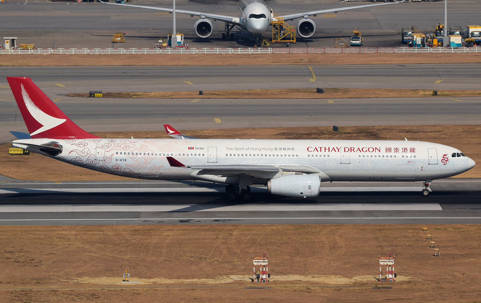  p>国泰港龙航空有限公司(cathay dragon)原名港龙航空(dragonair),是
