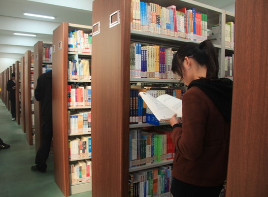 紫琅职业技术学院图书馆