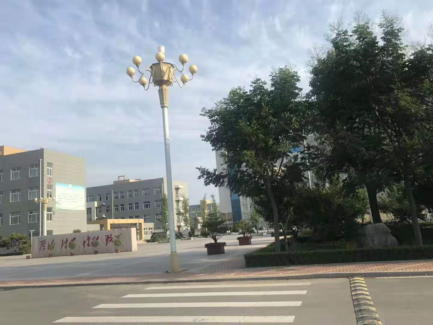 山东安丘市实验中学