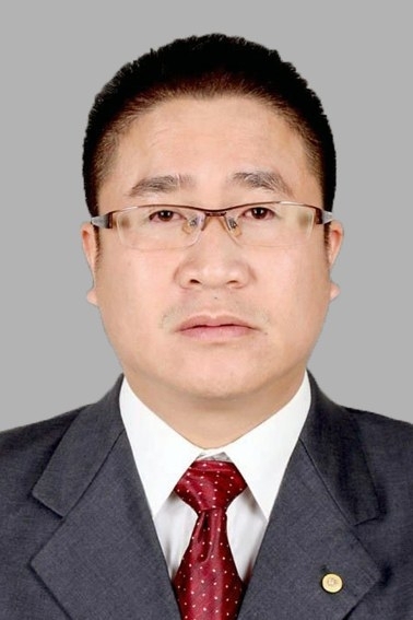  /p> p>现任金平县委常委,常务副县长. /p>