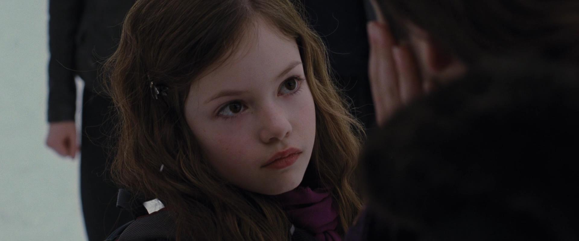  p>麦肯基·弗依 i>(mackenzie foy) /i>,2000年11月10日出生于美国