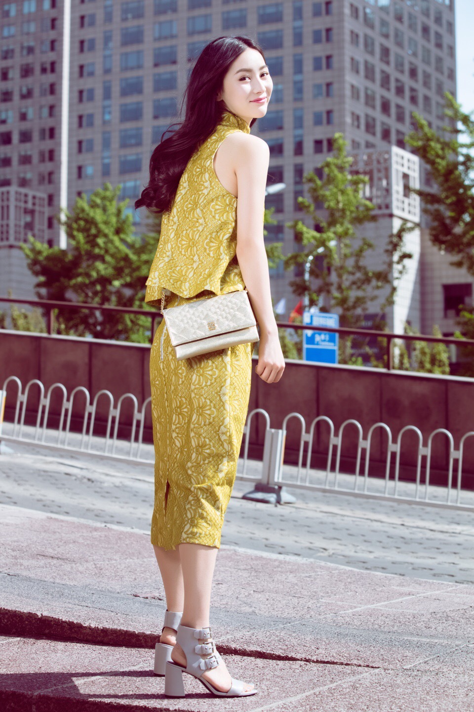  p>张维娜,原名张娜,1990年6月22日出生于湖北省武汉市,中国内地女