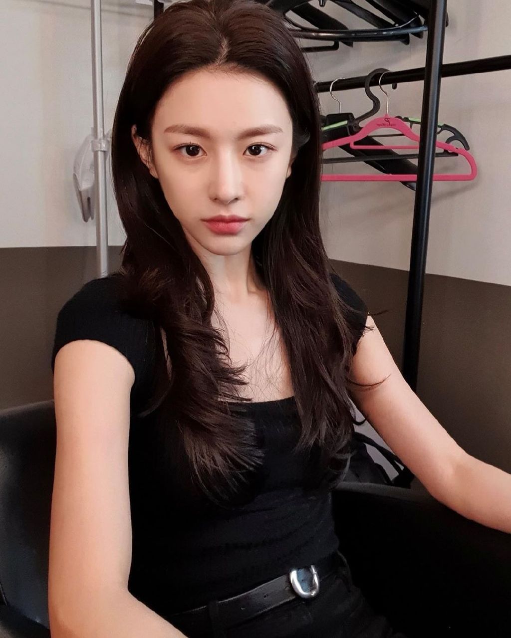  p>高允贞(         ,go yoon jung),1996年4月22日出生于韩国,韩国女