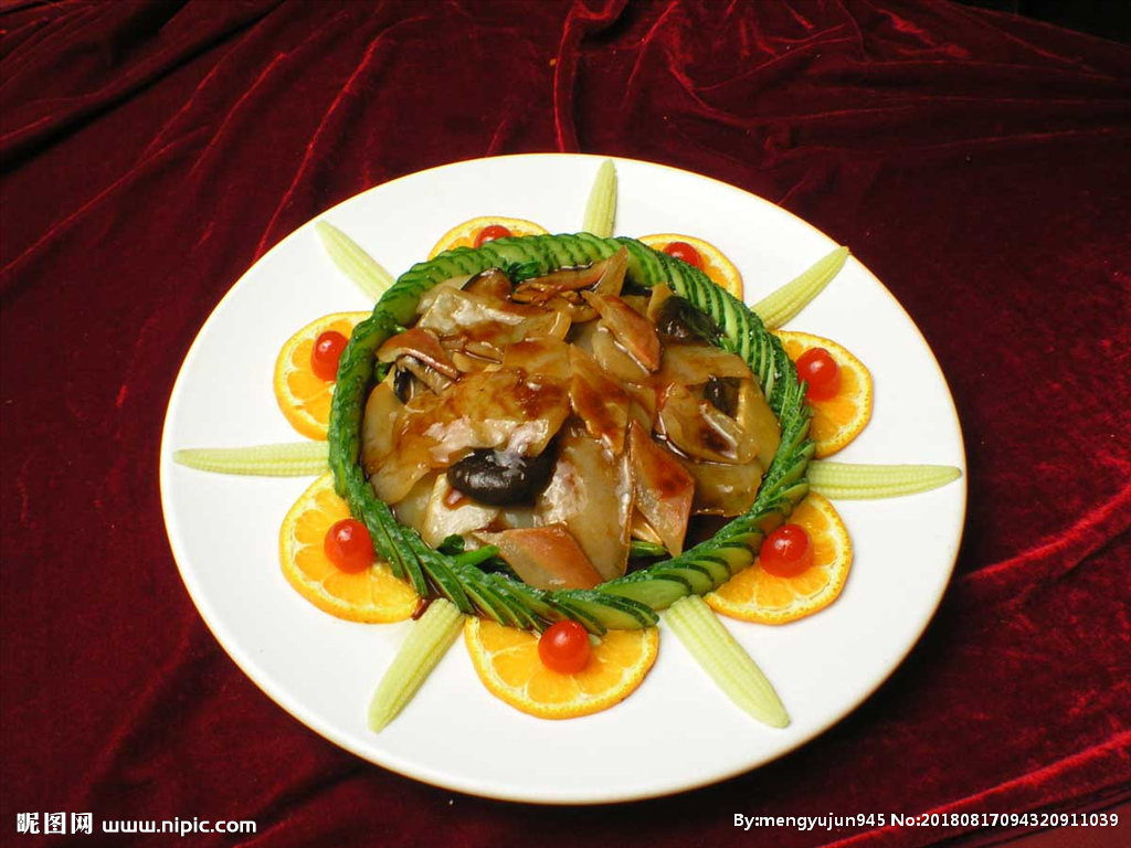  p>红烧裙边是河北唐山一道具有代表性的传统名肴.