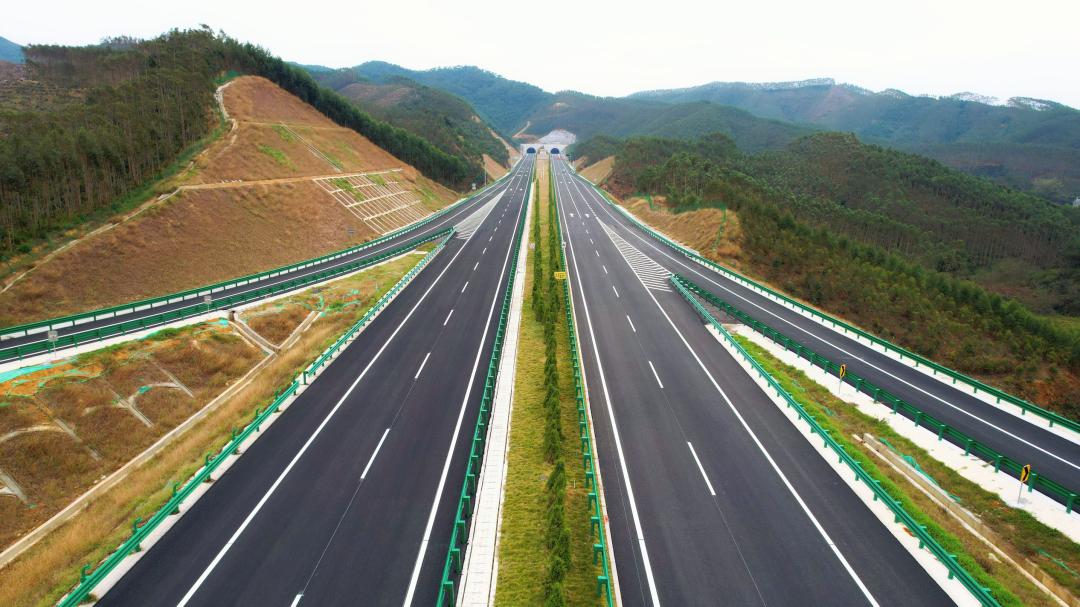 南宁—湛江高速公路