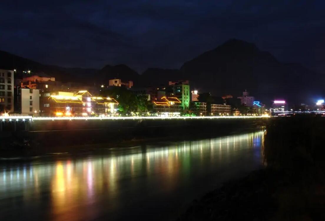  p>六库镇,云南省怒江傈僳族自治州泸水市辖镇,地处 a target="_blank