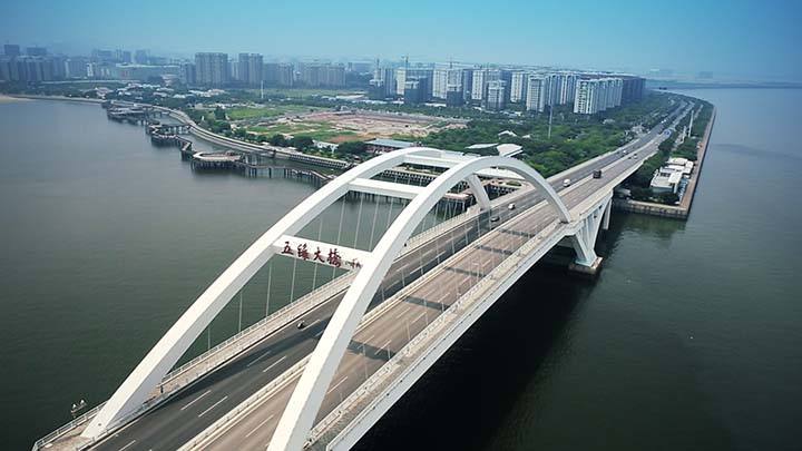 五缘大桥(wuyuan bridge),原称"钟宅湾大桥",是中国福建省厦门市境内