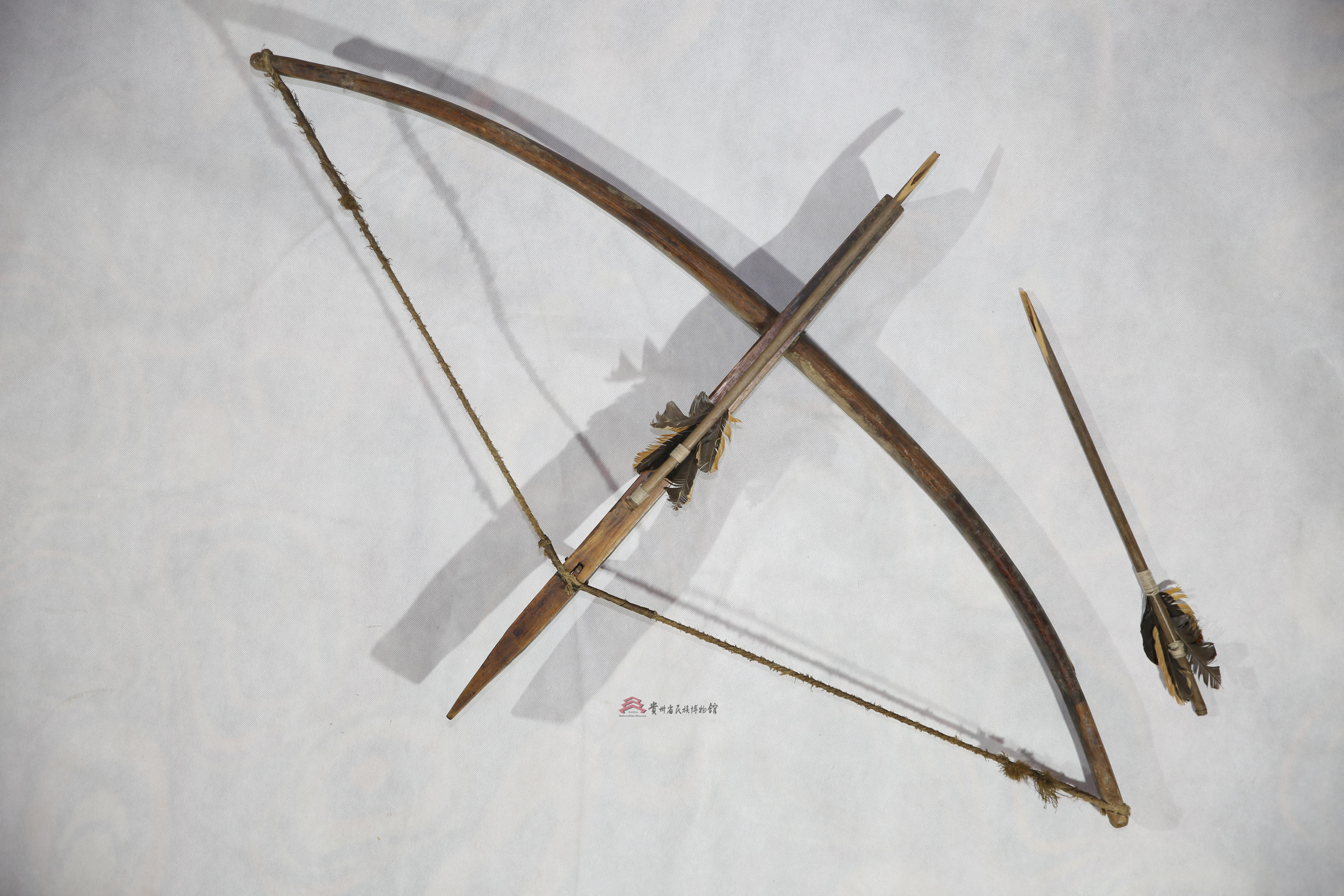 当代赫章彝族弓弩