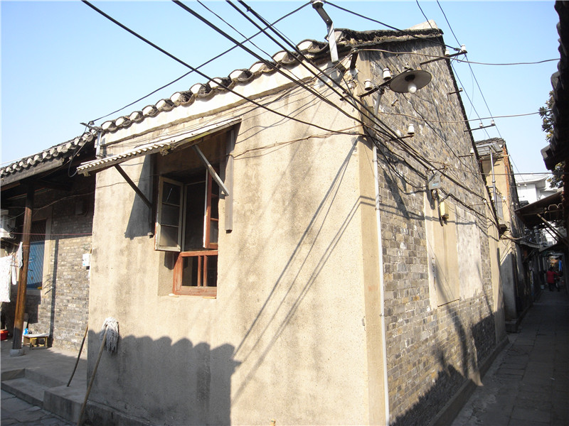  p>南河下28号工人新村位于扬州市广陵区南河下28号,建于1950年.