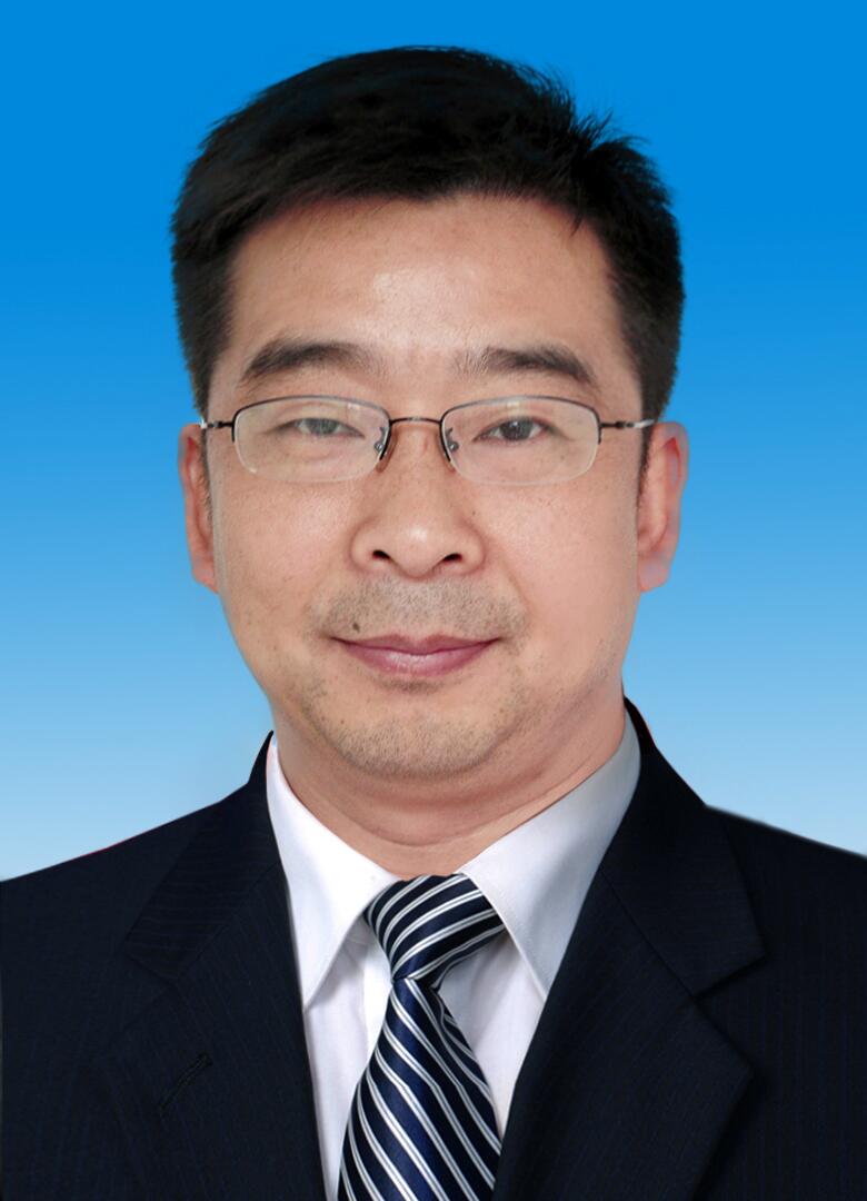  p data-id="uatgzbtc5h4l">彭大勇,现任湖北省十堰市房县教育局党组