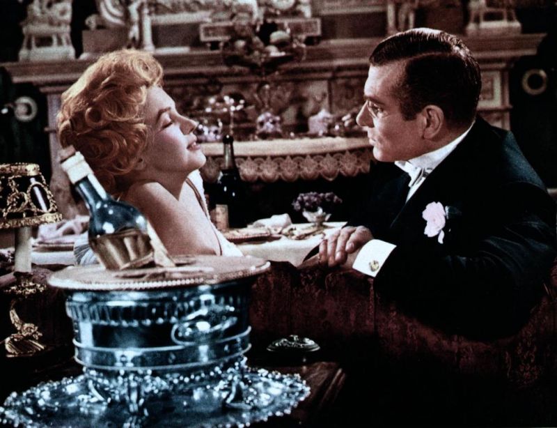  p>《游龙戏凤》是由 a target="_blank" href="/item/劳伦斯·奥利弗