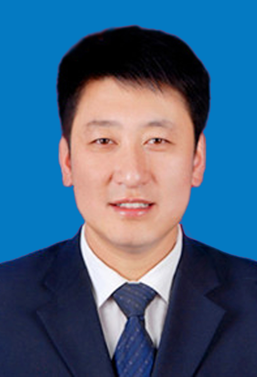 研究生学历,中共党员,现任甘肃省平凉市静宁县城关镇党委书记