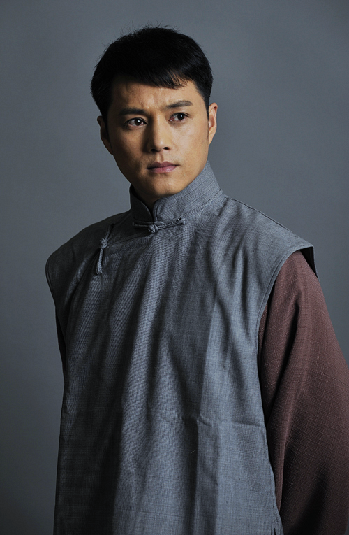  /a>》中人物,由 a target="_blank" href="/item/万弘杰/6707643"