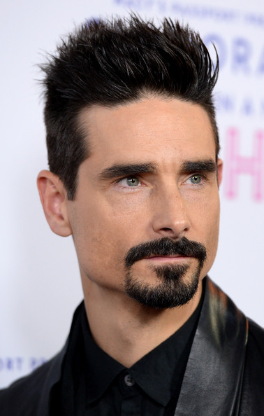  p>凯文·斯科特·理查德森 i>(kevin richardson) /i>,1971年10月3日