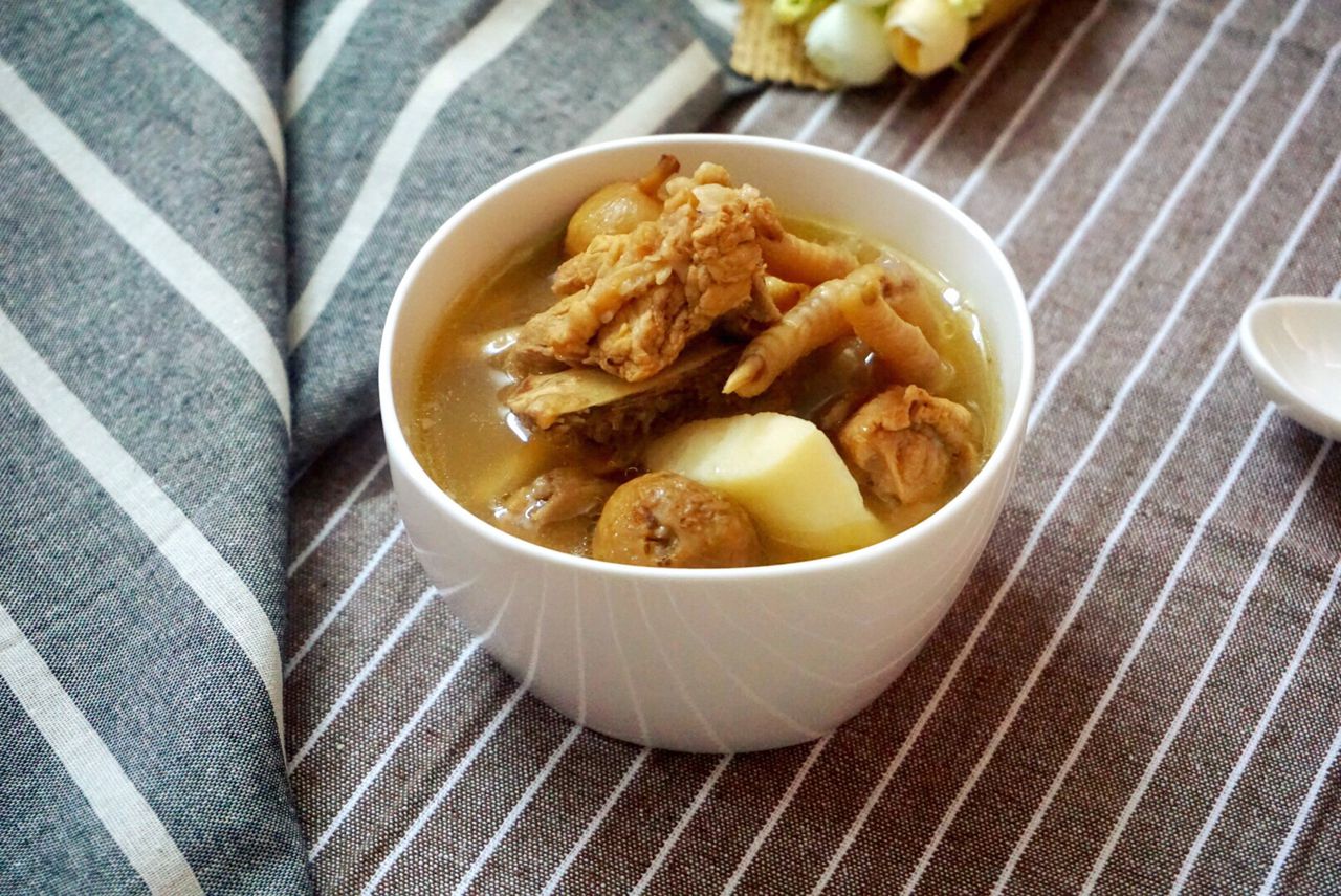 南杏无花果排骨汤