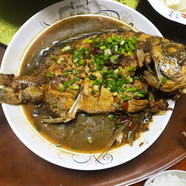 红烧海鲫鱼