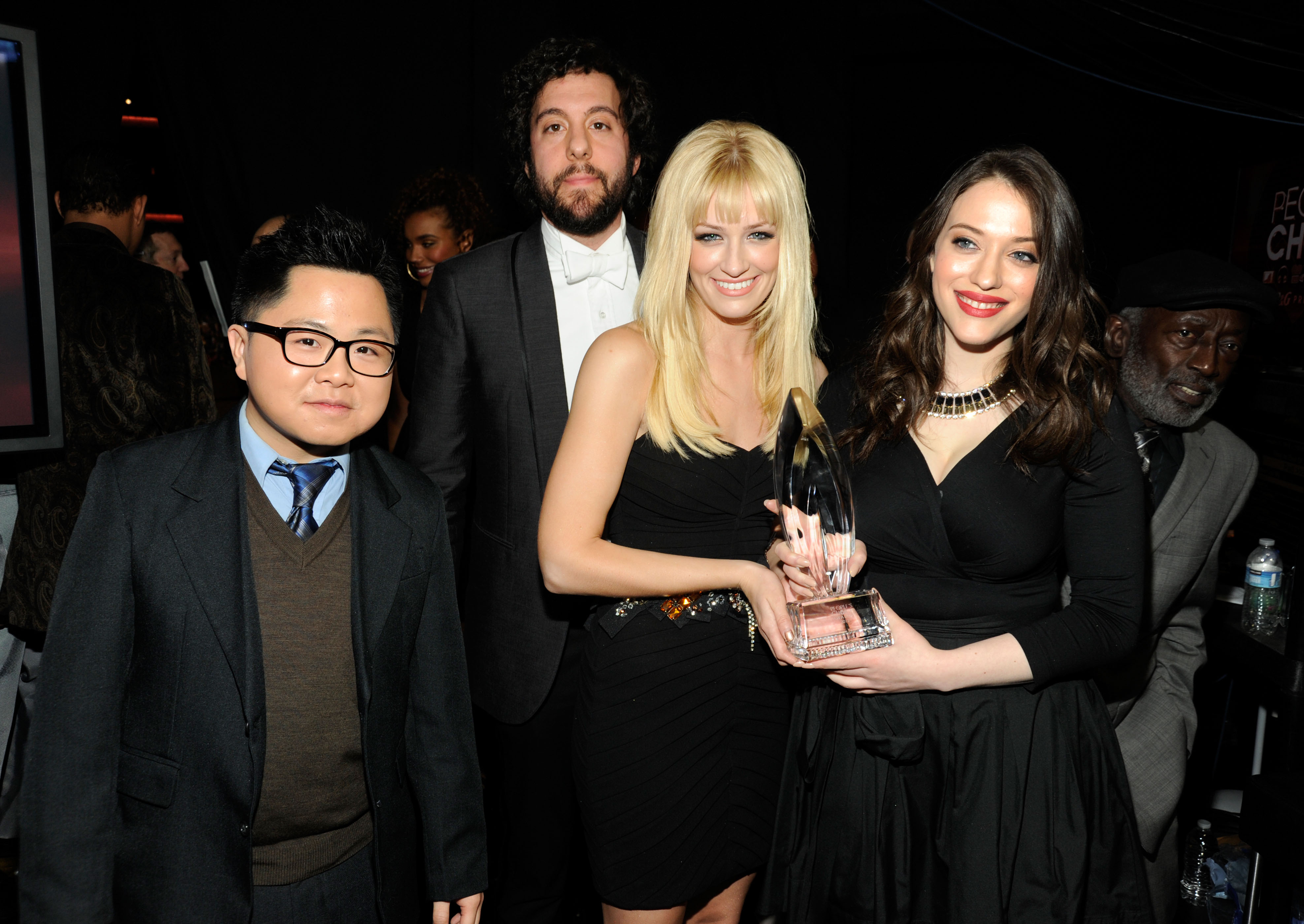  p data-id="hqd21lcsp4">凯特·戴琳斯(kat dennings),原名凯瑟琳·
