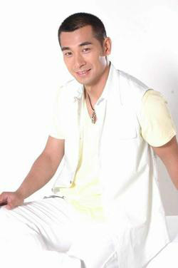  p data-id="go0jy05uz3">小平头是指两侧和后部头发较短,从发际线