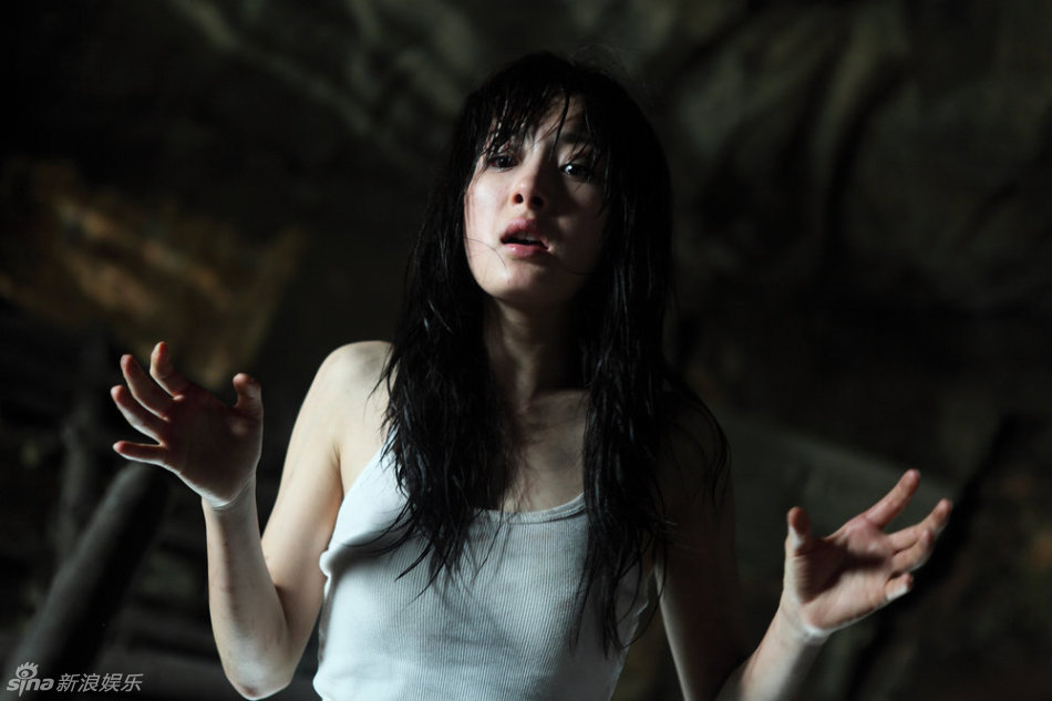  p>杨幂,1986年9月12日出生于北京市,中国内地影视女演员,流行乐歌手