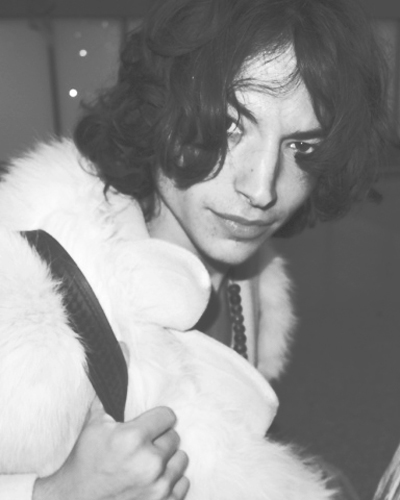  p>埃兹拉·米勒(ezra miller),1992年9月30日出生于美国 a target="