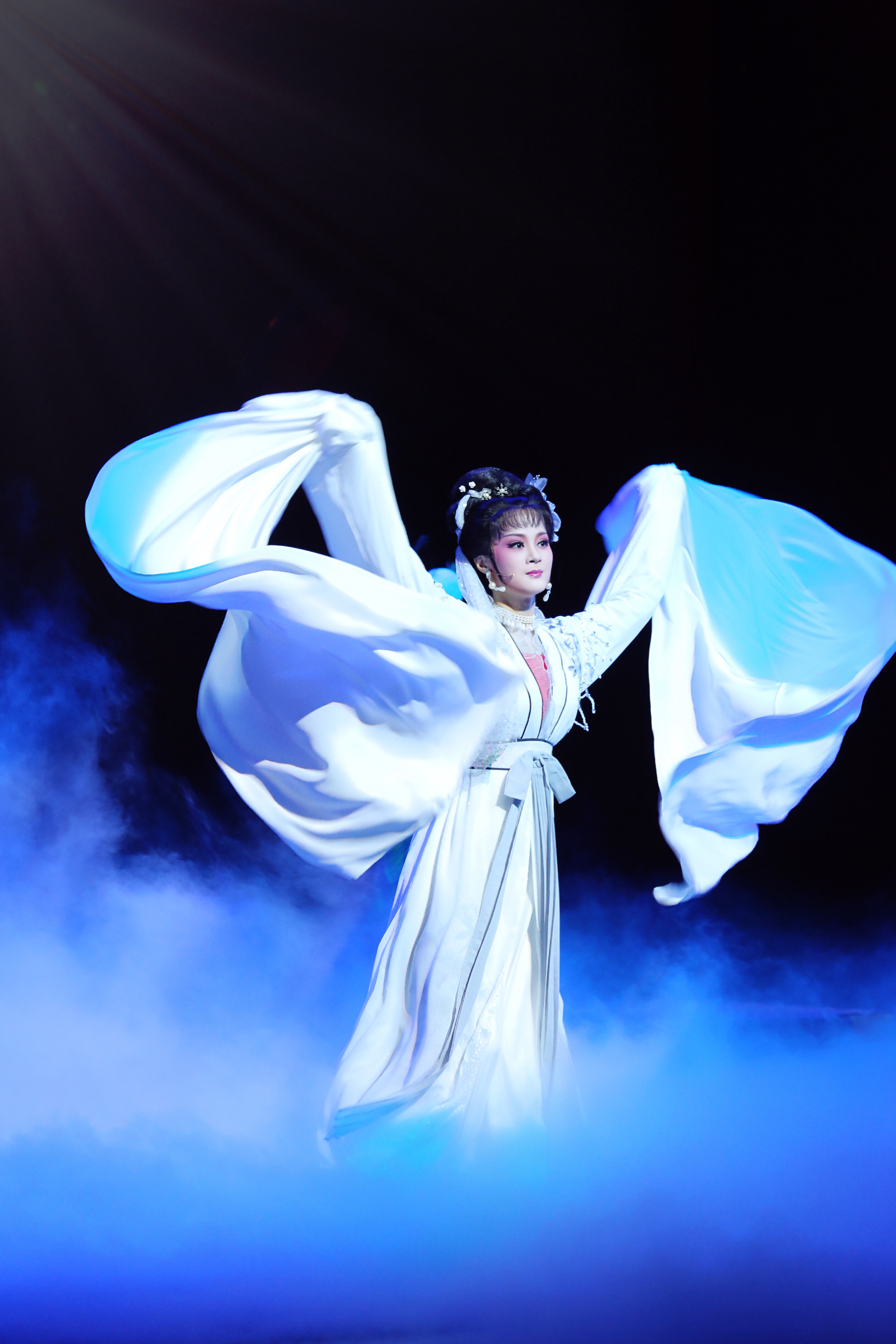 t1xp">裘丹莉, a target="_blank" href="/item/上海越剧院/8485012"