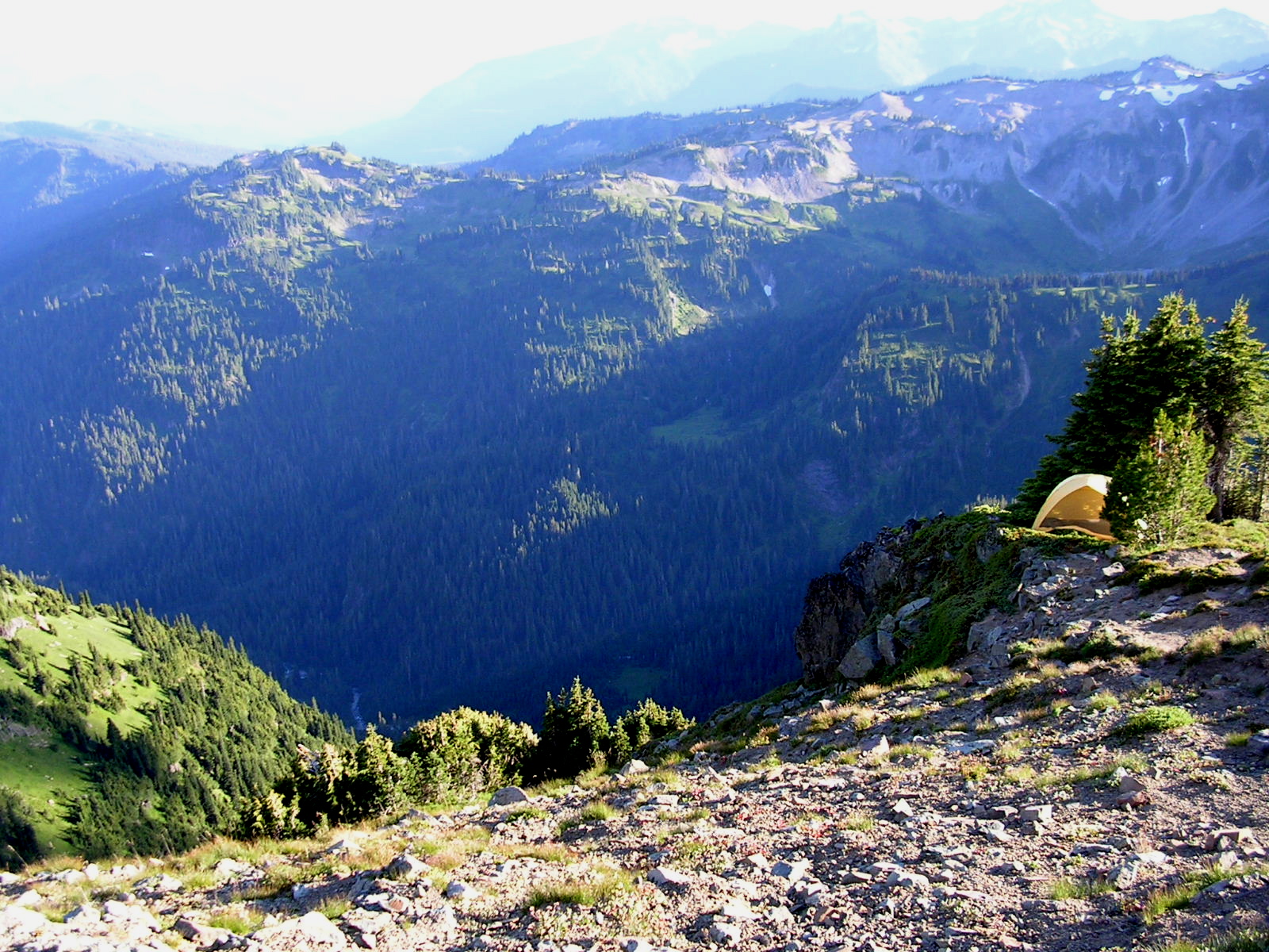  p>瑞尼尔山国家公园(mount rainier national park)也译作雷尼尔山