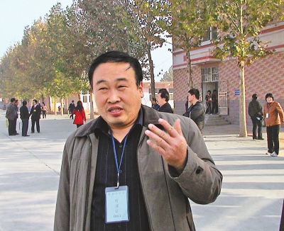 生前系河南省郸城县秋渠第一中学校长,历史课教师, a target="_blank"