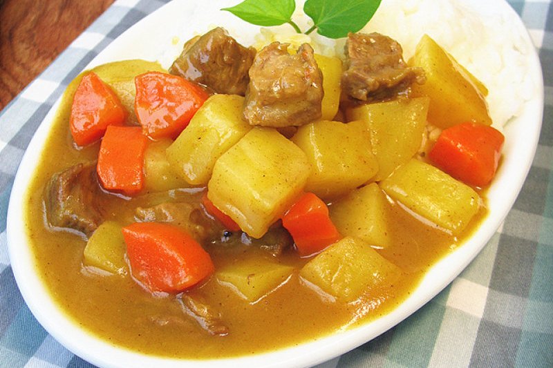 咖喱土豆牛肉焗饭