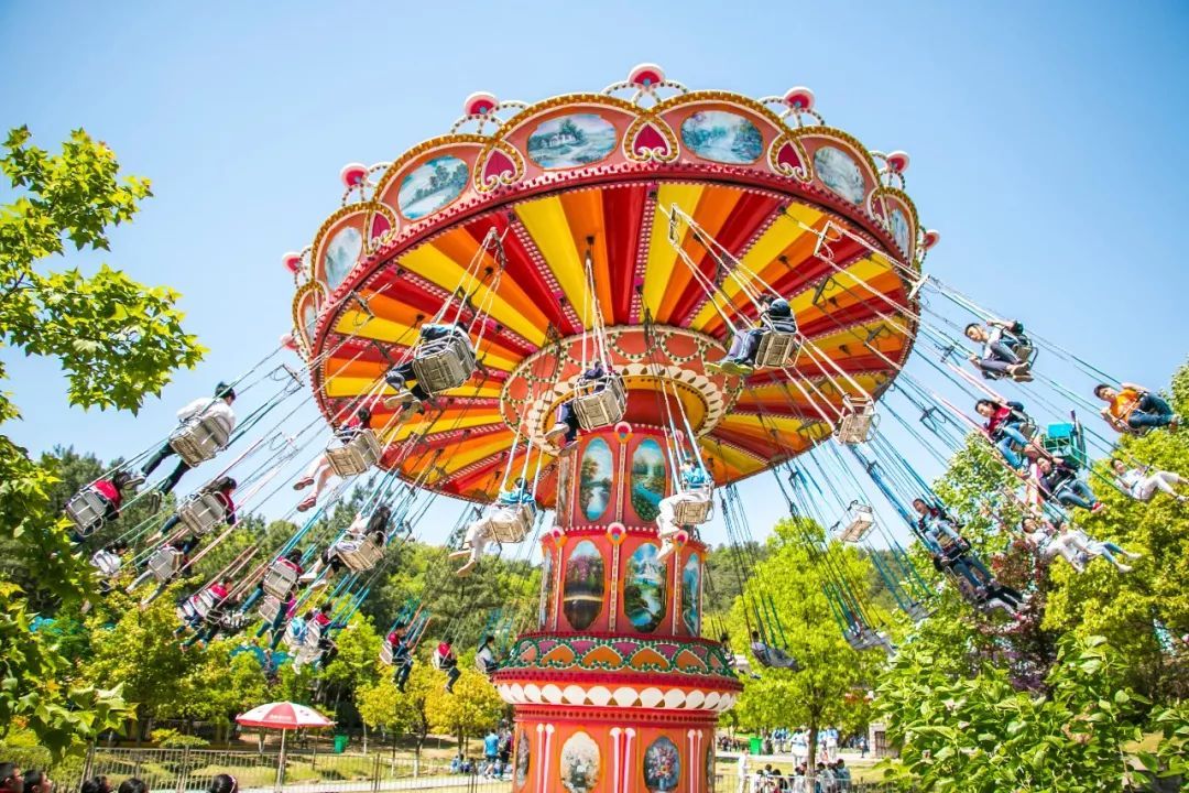  p>中南欢乐世界,是位于湖州的一个游乐场所,一共有11个项目. /p>