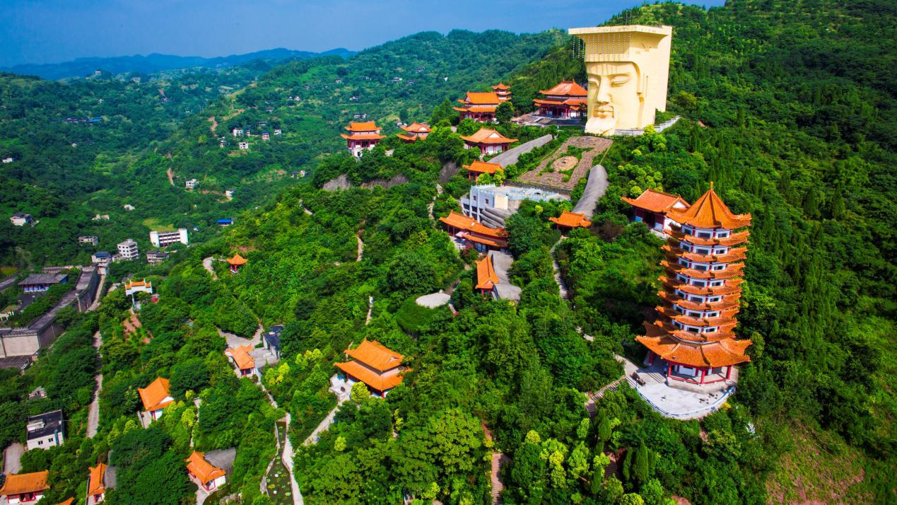 天堂山是<a target="