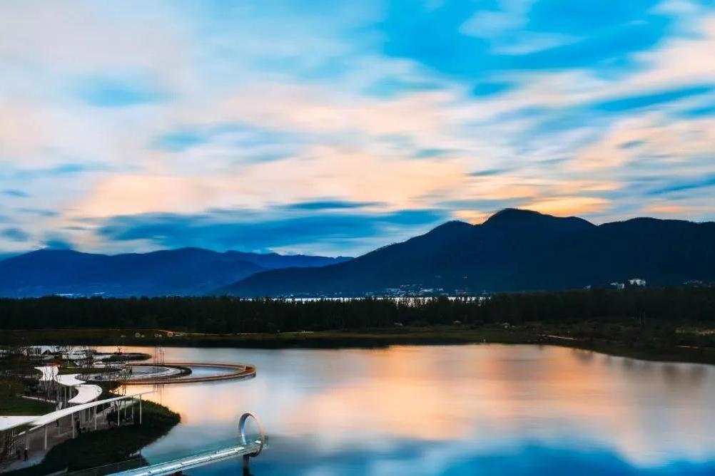 中国邛海·17度国际旅游度假区