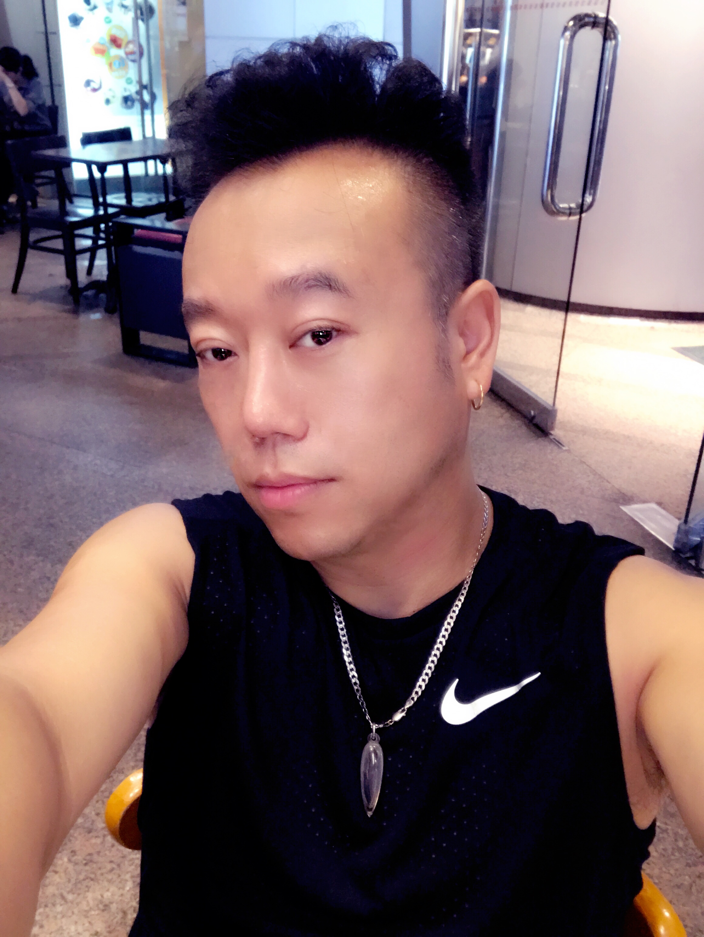  p>任峰,中国内地男歌手.