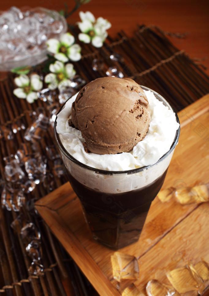 冰凉巧克力咖啡冻