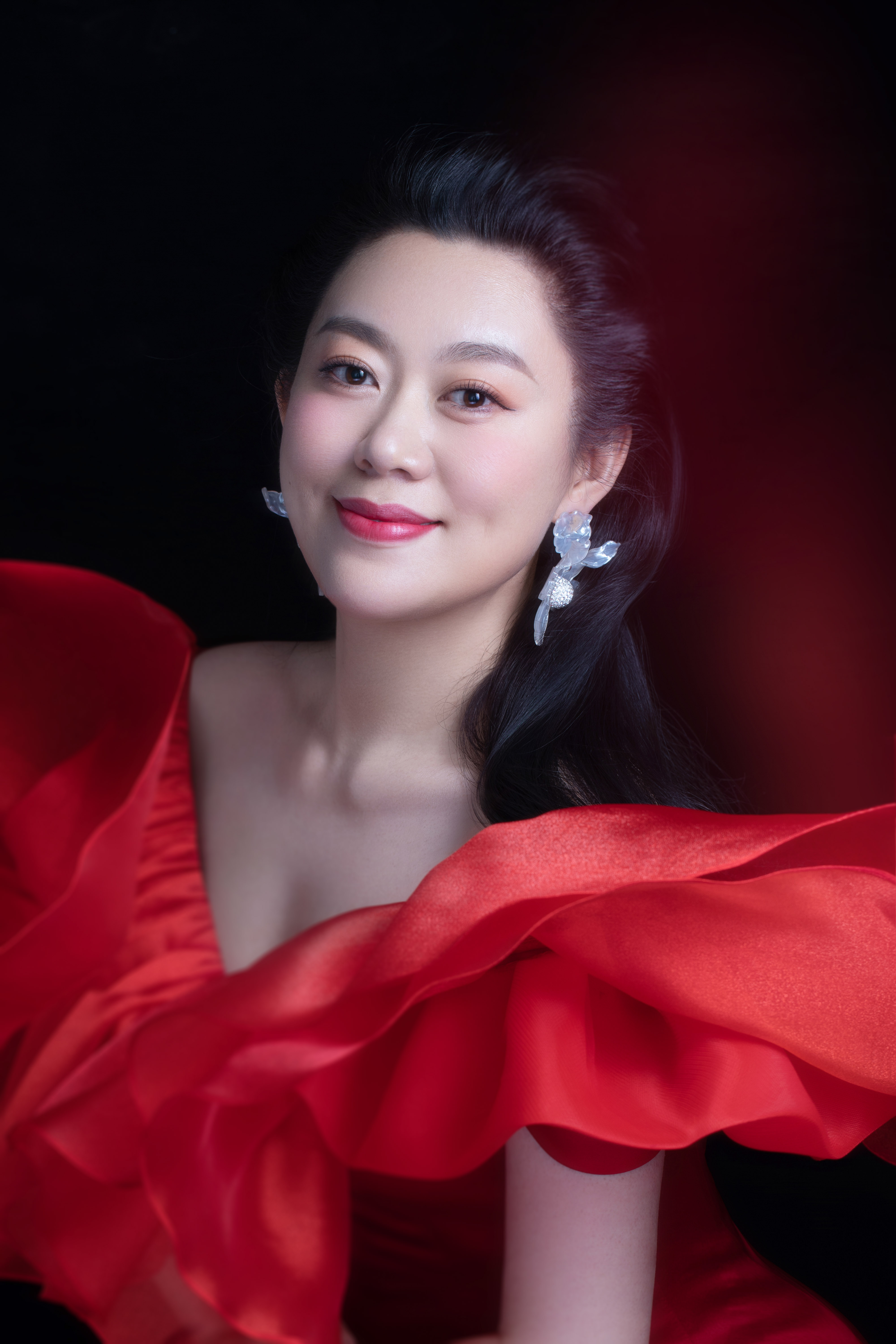  p>《歌从那里来》,由吕伟忠,吕沅昊作词,王宝文作曲,张莉莉演唱. /p>