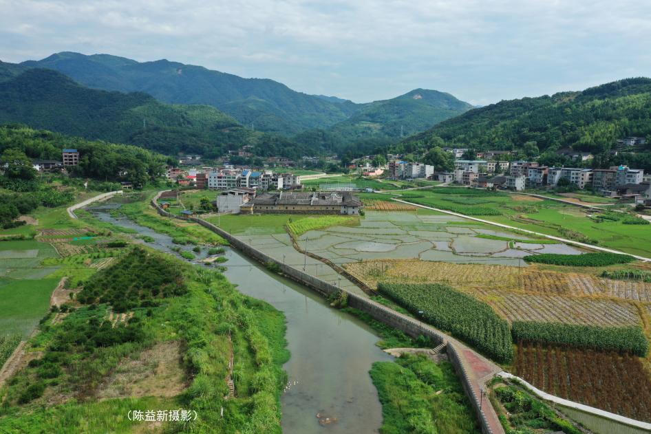 data-ctrid="sugmfbdahxin">上莲乡,隶属于福建省福州市闽清县,地处