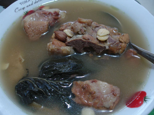 菜干猪利排骨汤