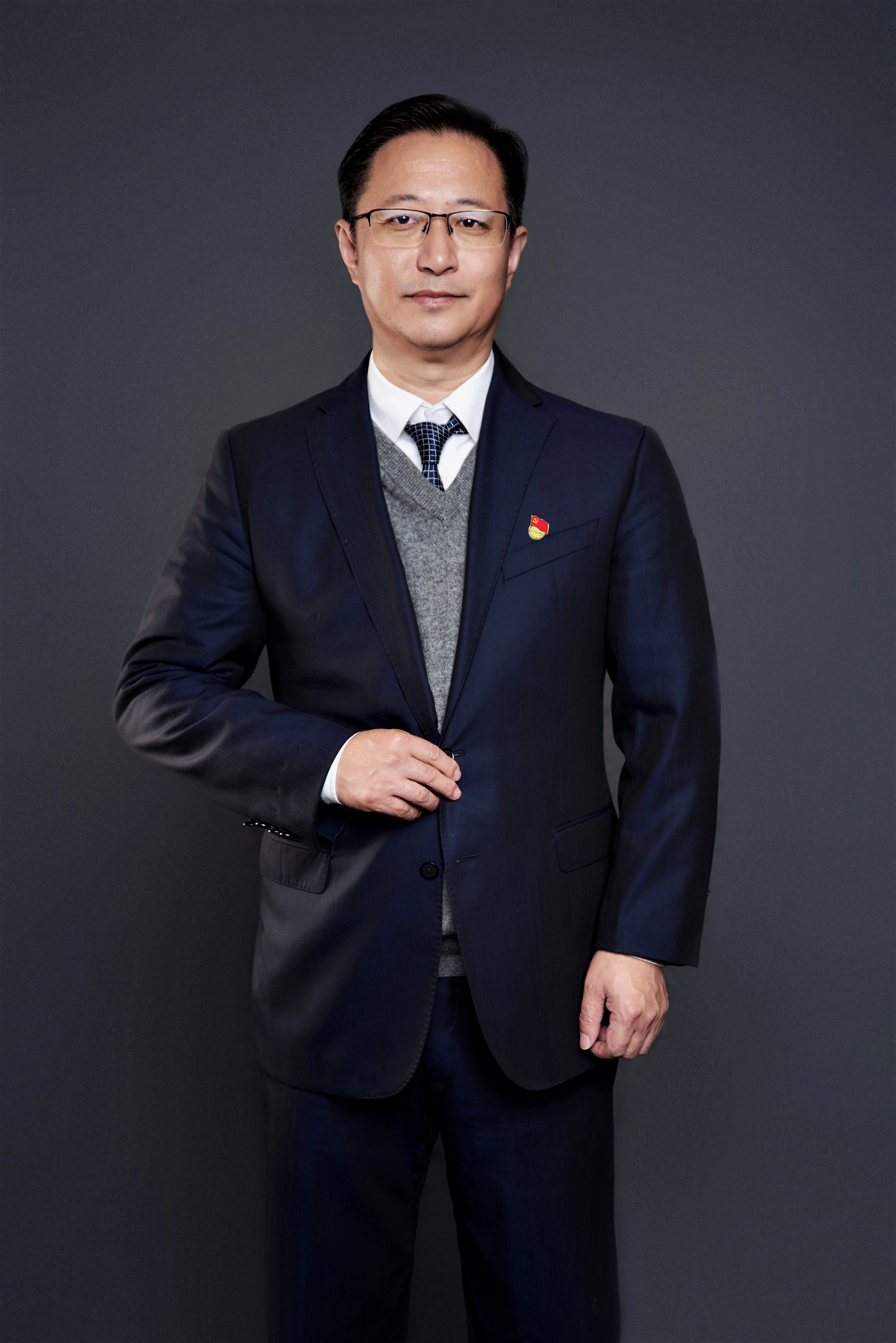  p data-id="scpentszpqkj">周文皓,中共党员, a target="_blank"