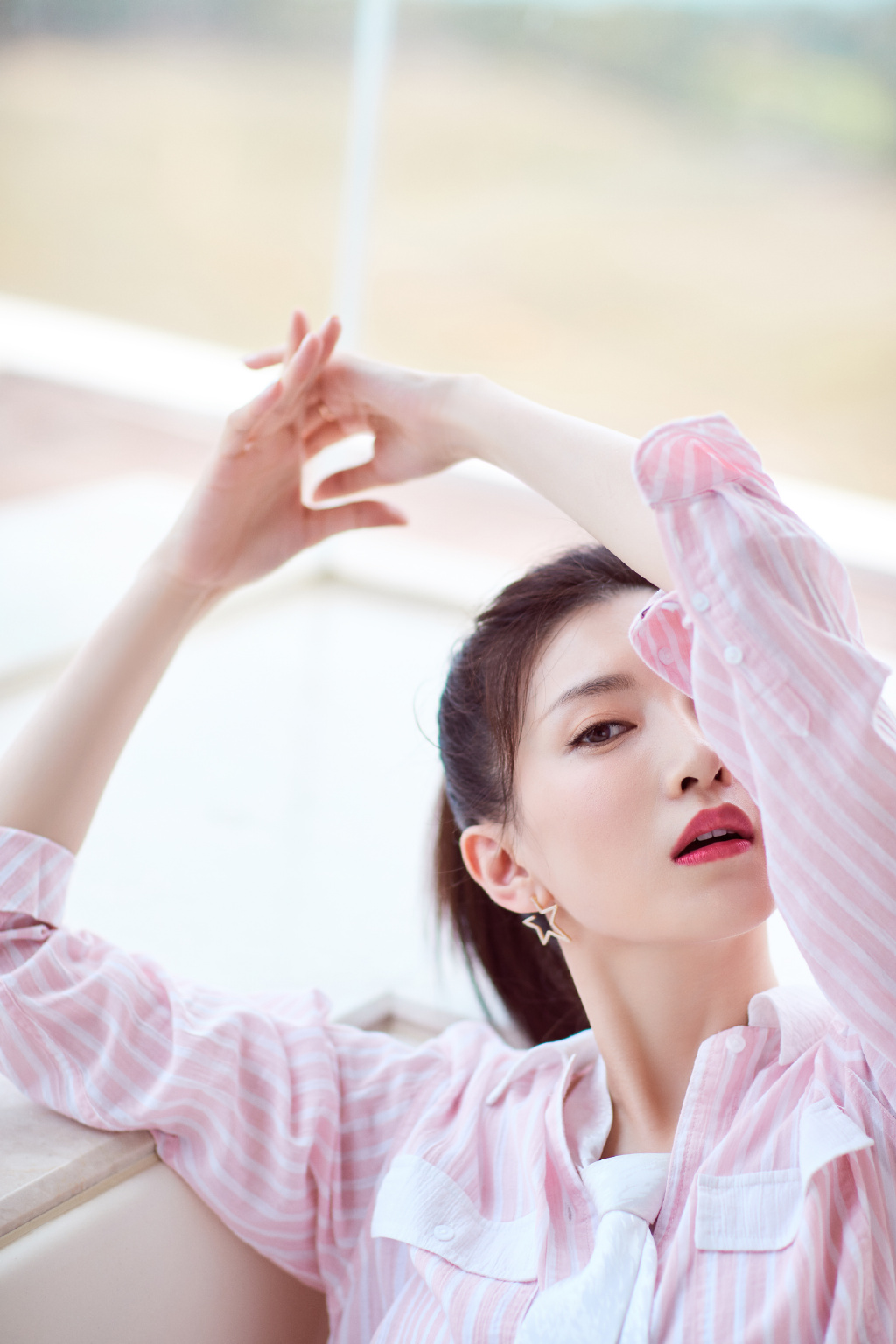  p>江疏影,1986年9月1日出生于上海,中国内地女演员,毕业于 a target=