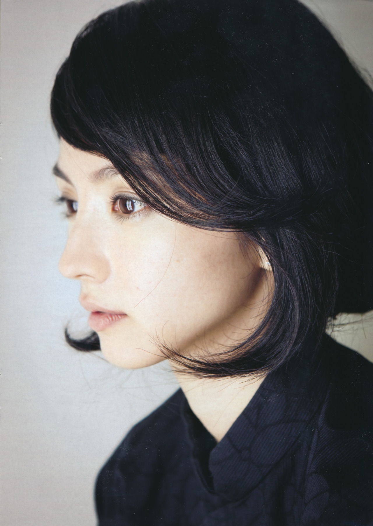  p>满岛光( i>mitsushima hikari /i>),1985年11月30日出生于日本冲绳