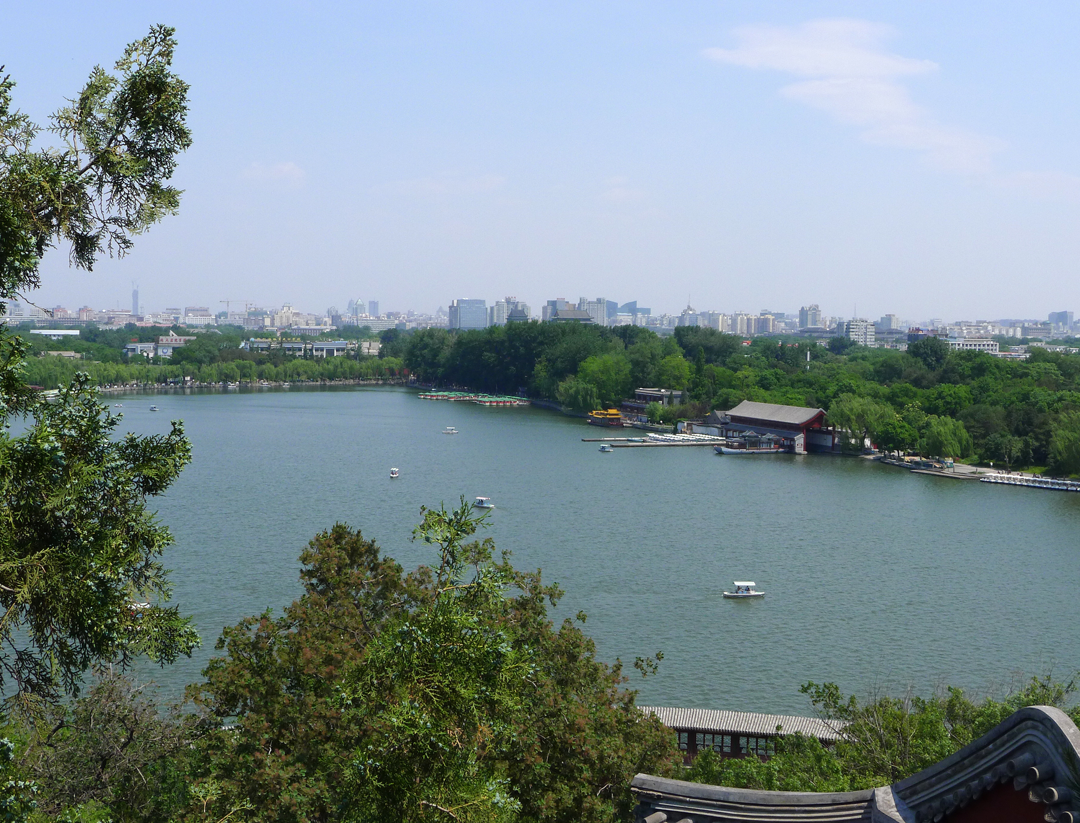  p data-id="gnwgg75jir">西苑三海,位于北京皇城之西,由北海,中海