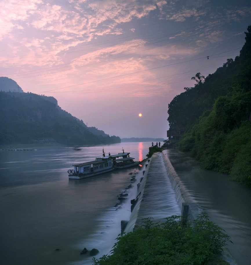 即位于位于四川省 a target="_blank" href="/item/乐山市夹江县