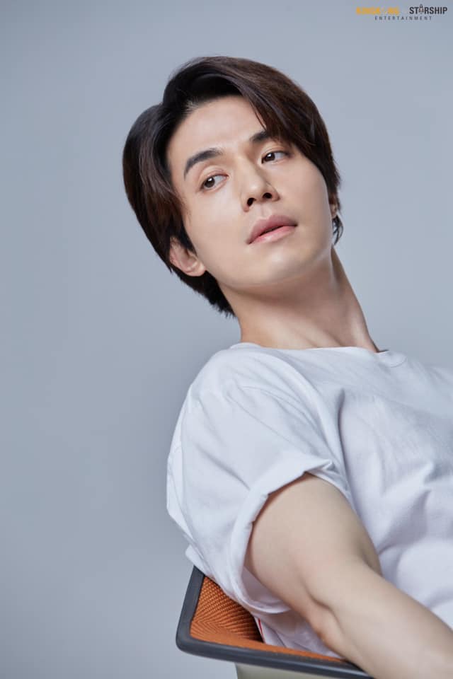  p>李栋旭(lee dong wook),1981年11月6日出生韩国首尔,韩国男演员