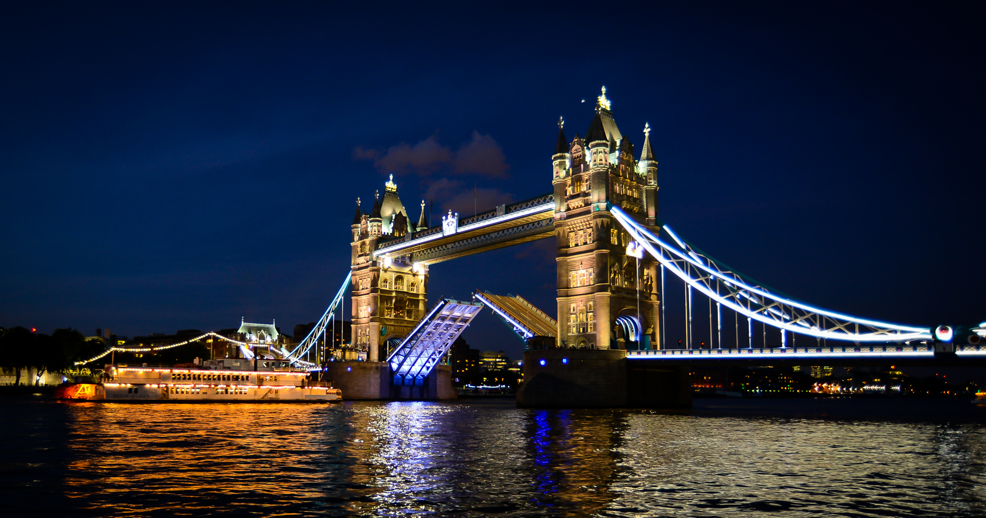 tower bridge