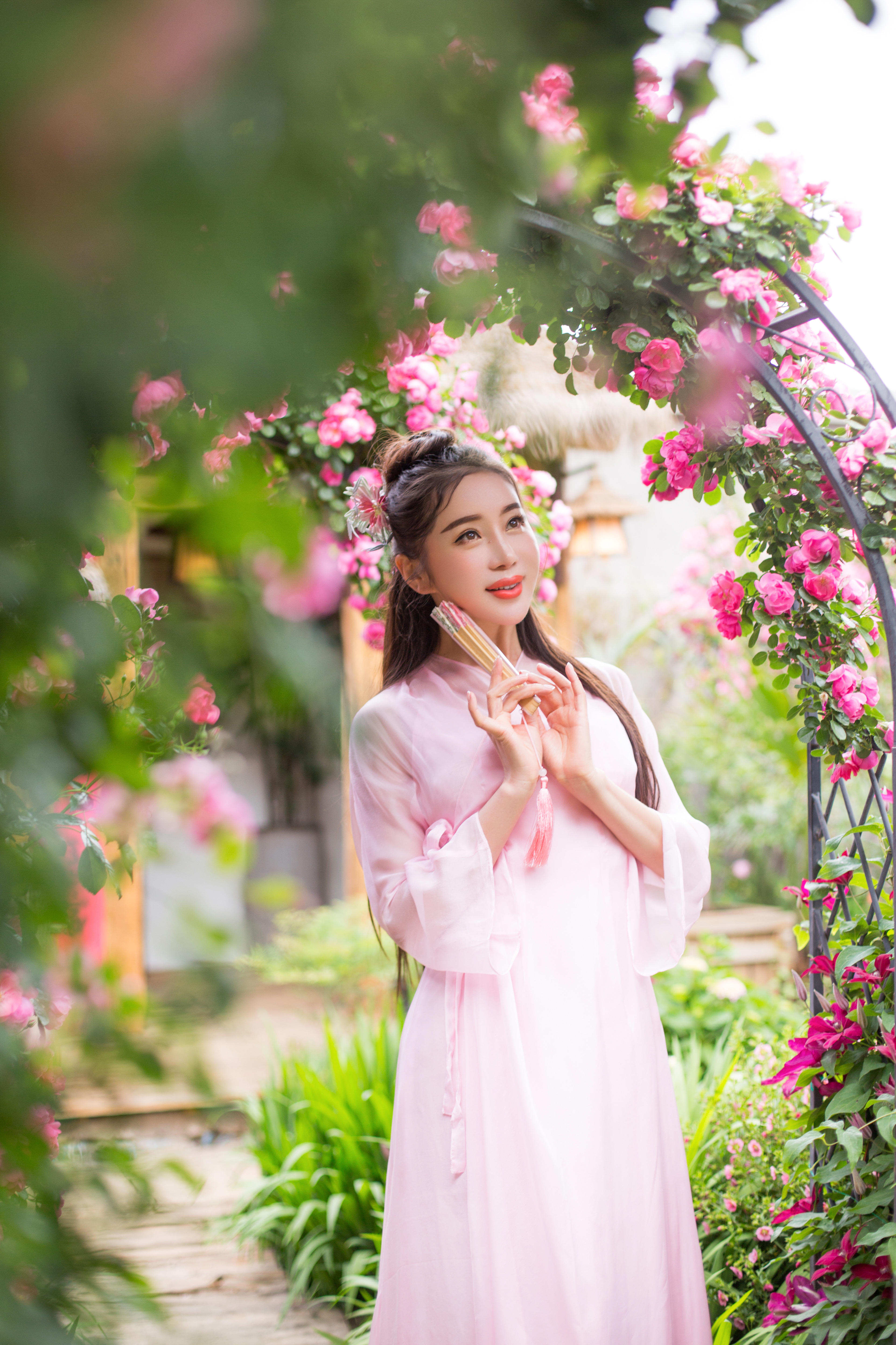 马小薇,女, span class="ref" data-ctrid="t0icme9bu6jv">希曼国际