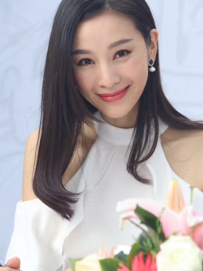  p>蔡紫芬,1983年3月21日出生于广东省汕尾市海丰县,中国内地女演员