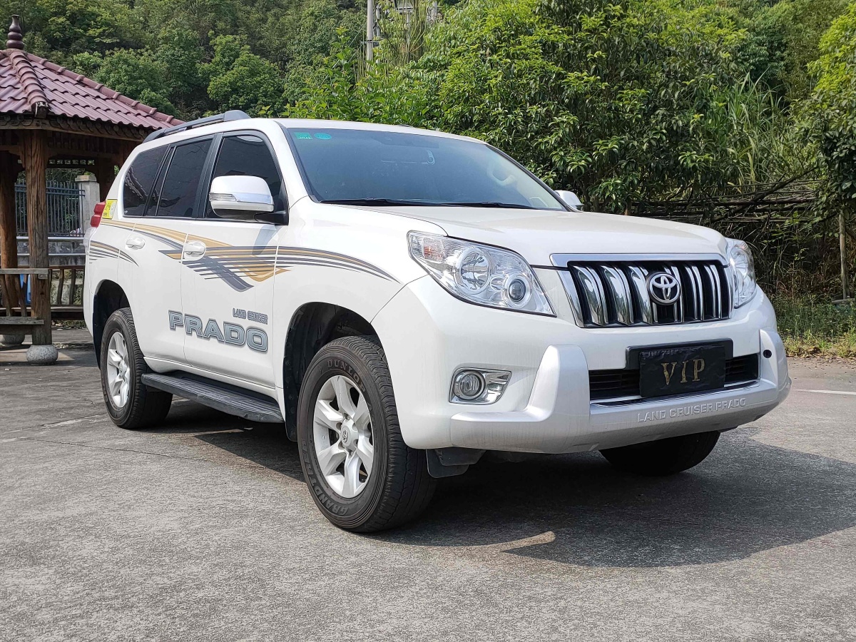 2010款普拉多 2.7l 自动豪华版