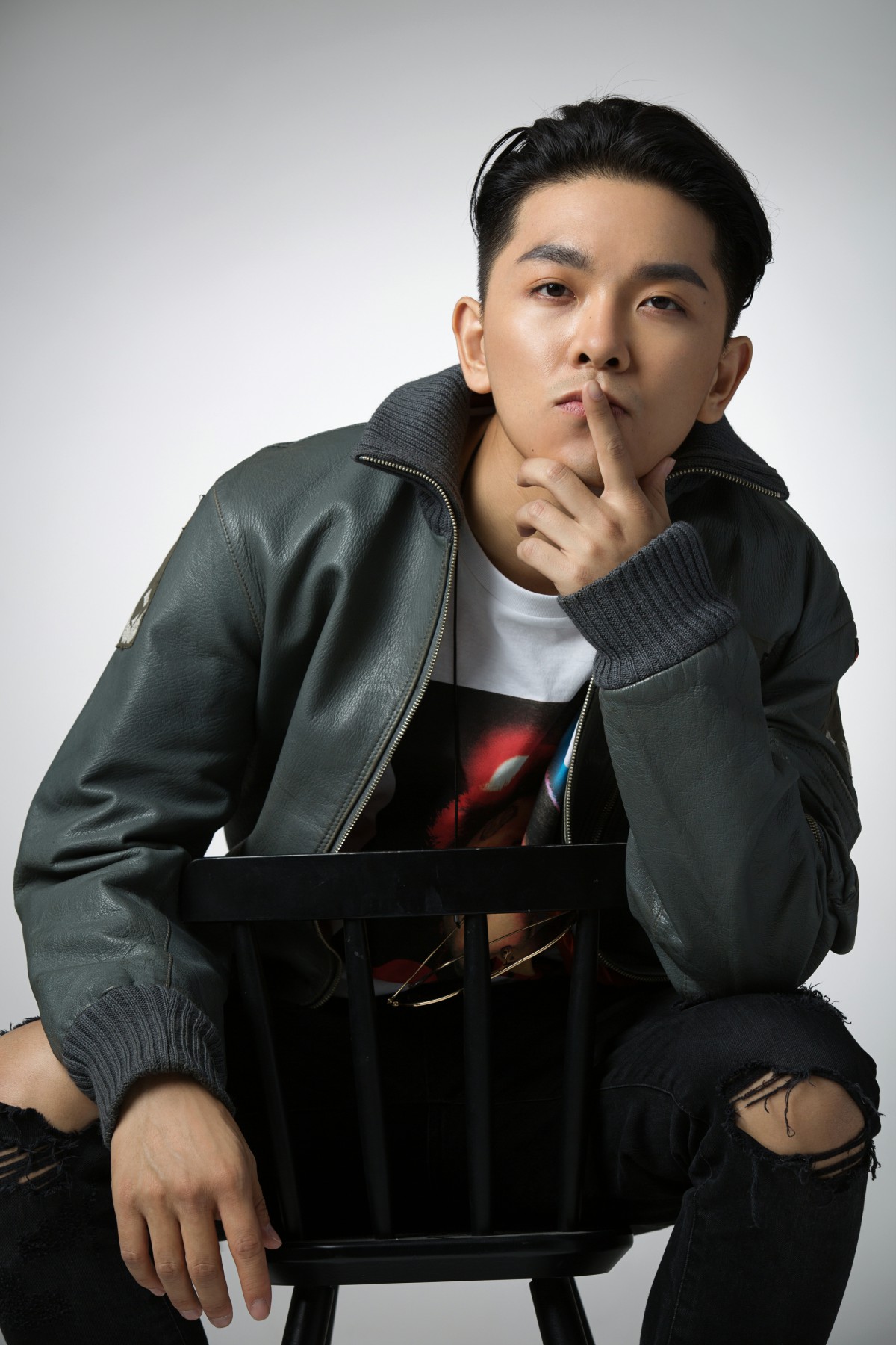  p>查文浩, a target="_blank" href="/item/中国国家话剧院/7412658"