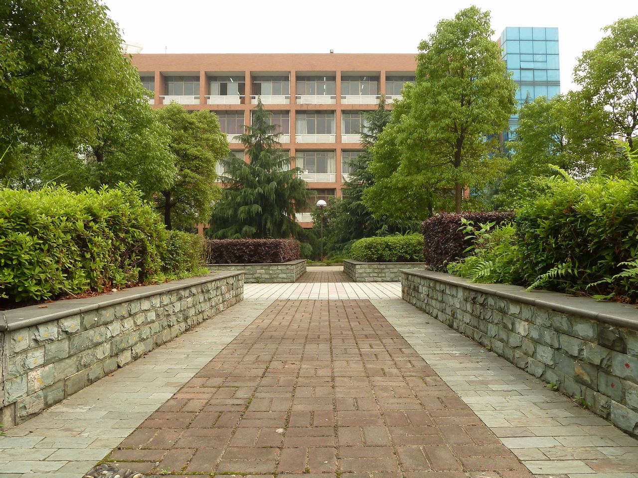 湖南城市学院